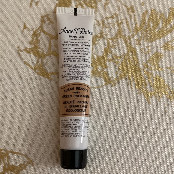 TheBalm Cosmetics Anne T. Dotes Tinted Moisturizer in #18 SEALED NEW - Picture 2 of 3